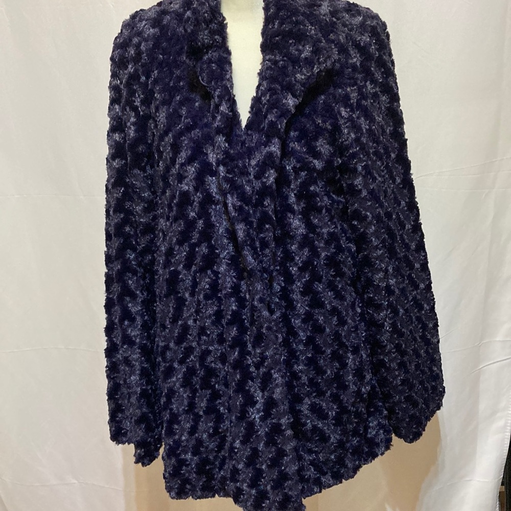NWOT DENNIS BASSO TEXTURED ROSETTE FAUX FUR DARK PURPLE COLORED COAT